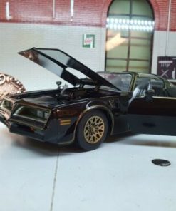 Smokey And The Bandit Pontiac Firebird With Belt Buckle 1977 Jada 1:24